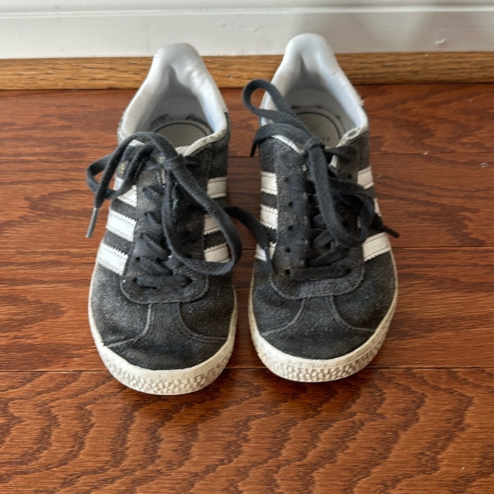 Adidas Gazelle shoes